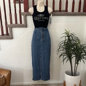 Corona Extra Women’s Black Tank Top Size M NWT